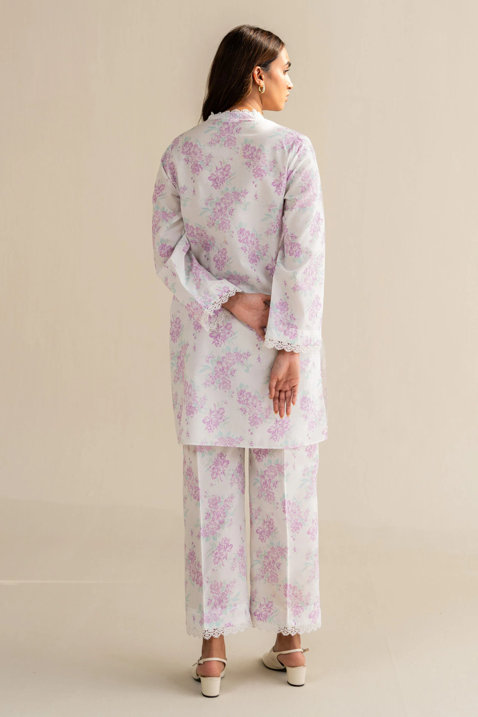 CR25B0212 - Image 3