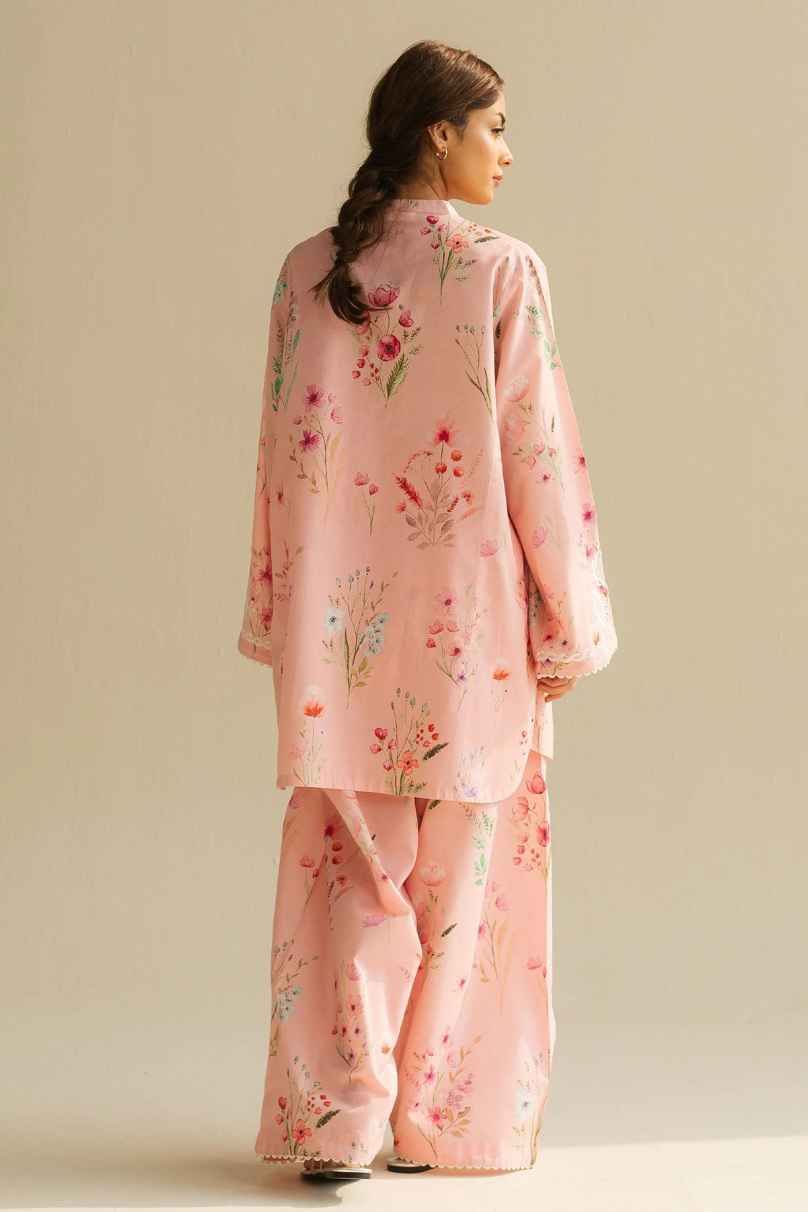 CR25B0215 - Image 4