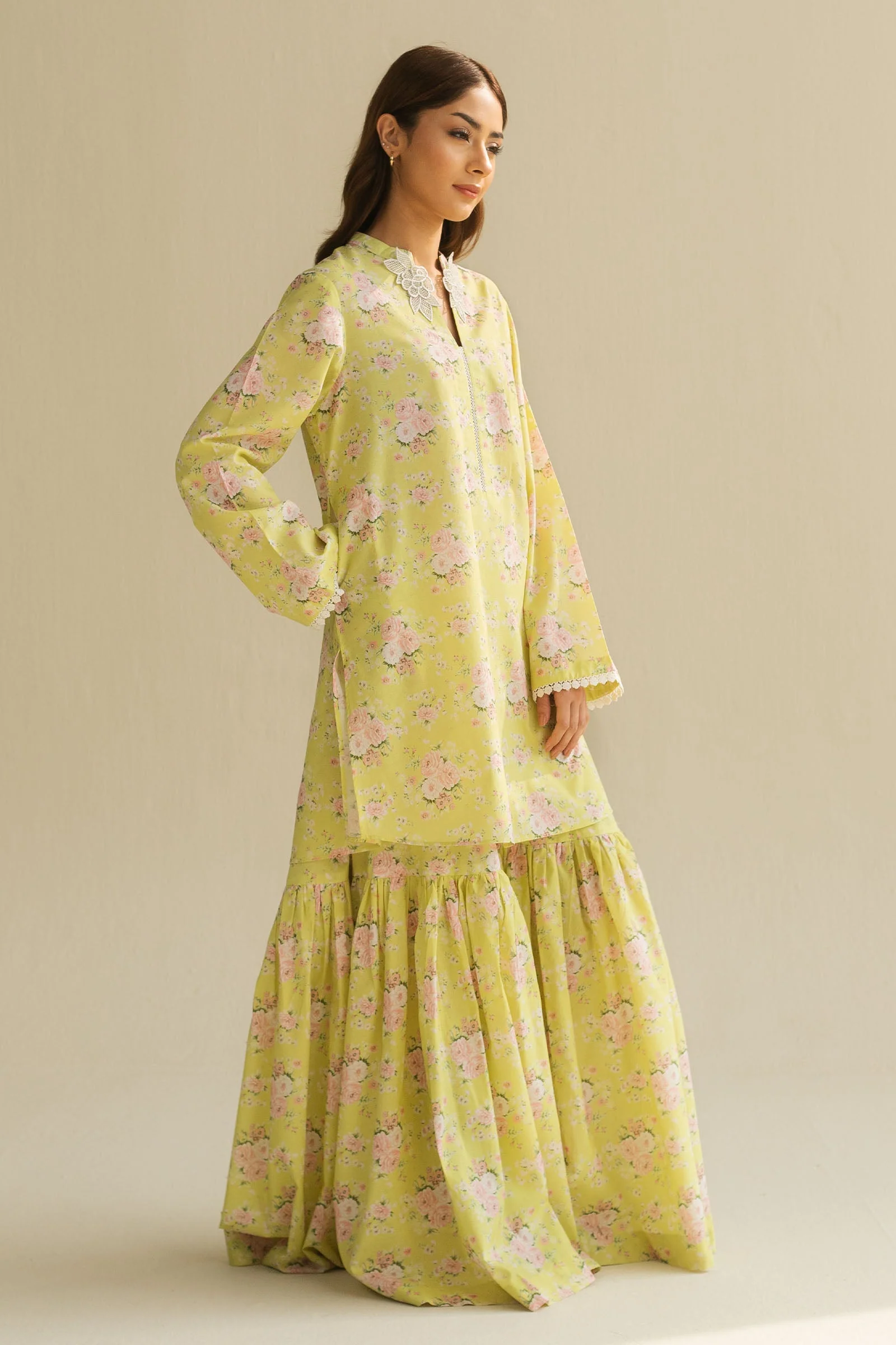 CR25B0216 - Image 3