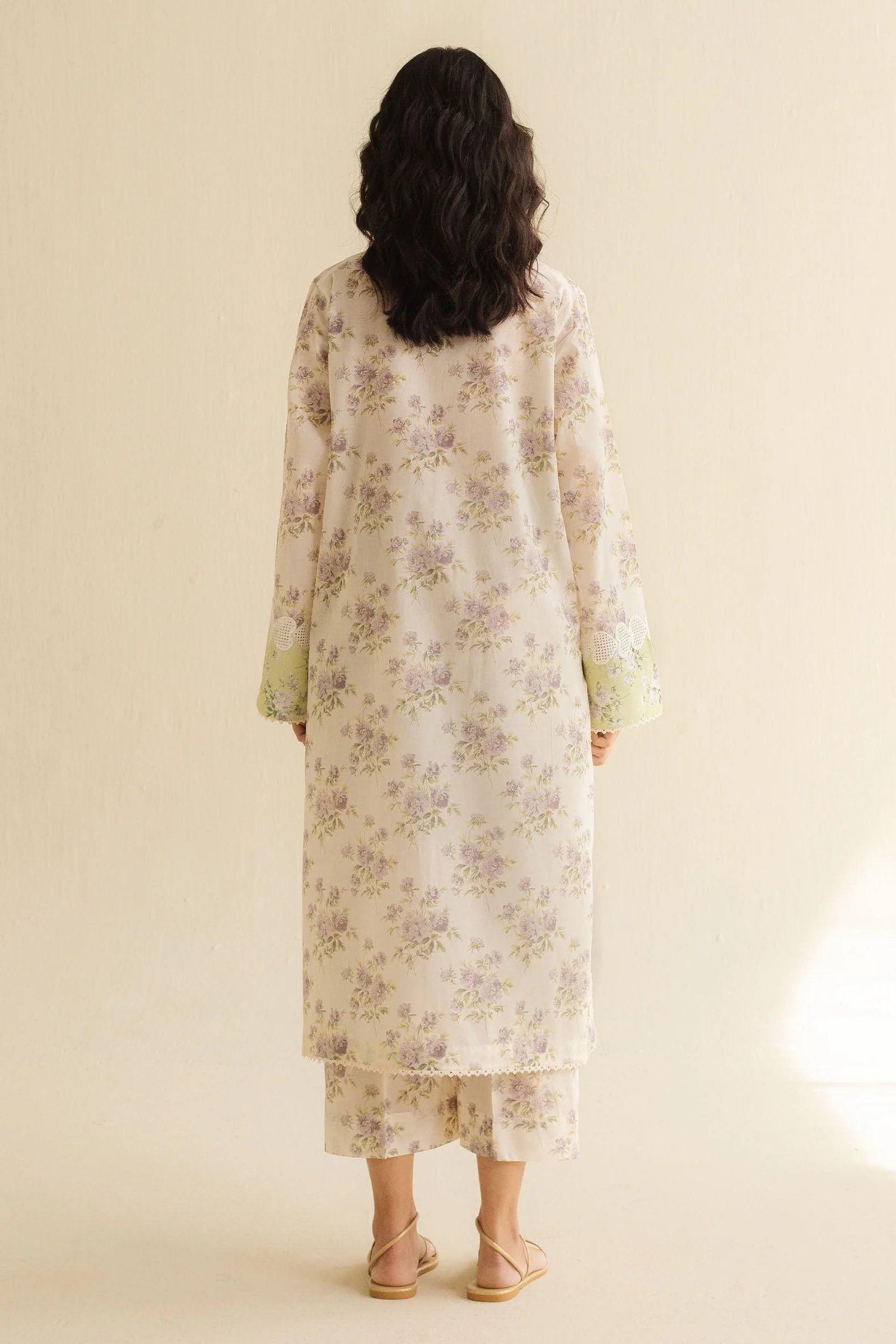 CR25B0433 - Image 4