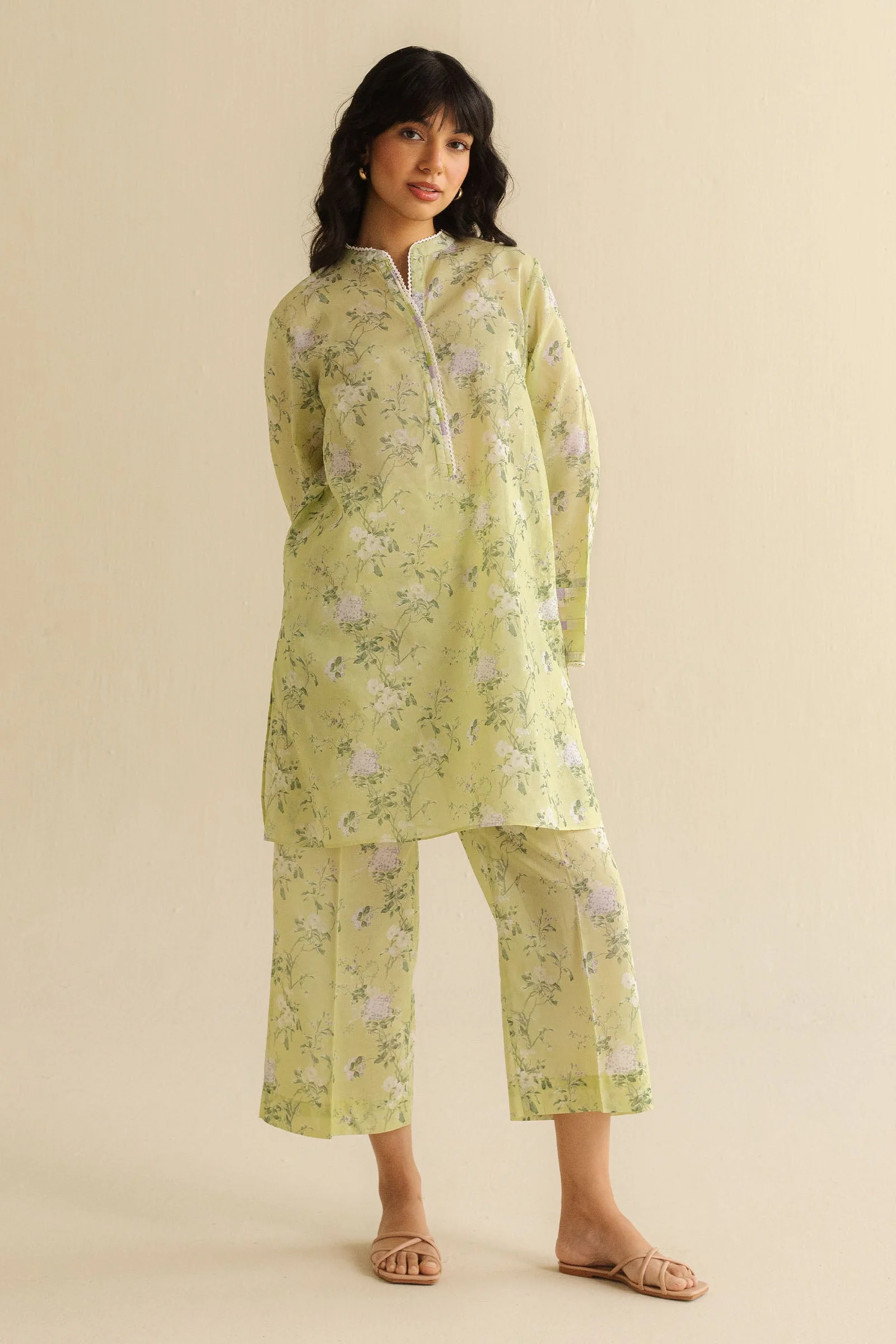 CR25B0437 - Image 2