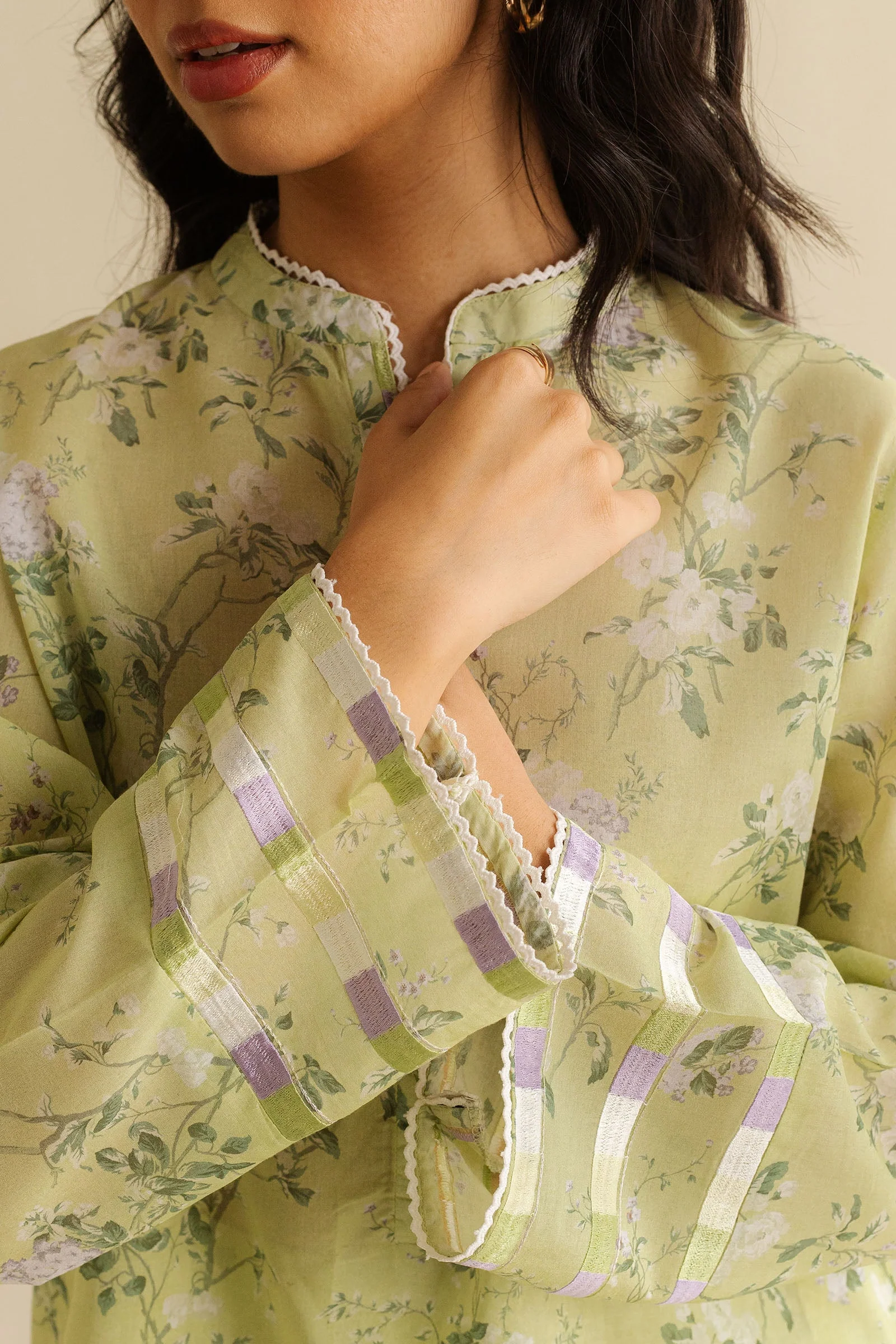 CR25B0437 - Image 4