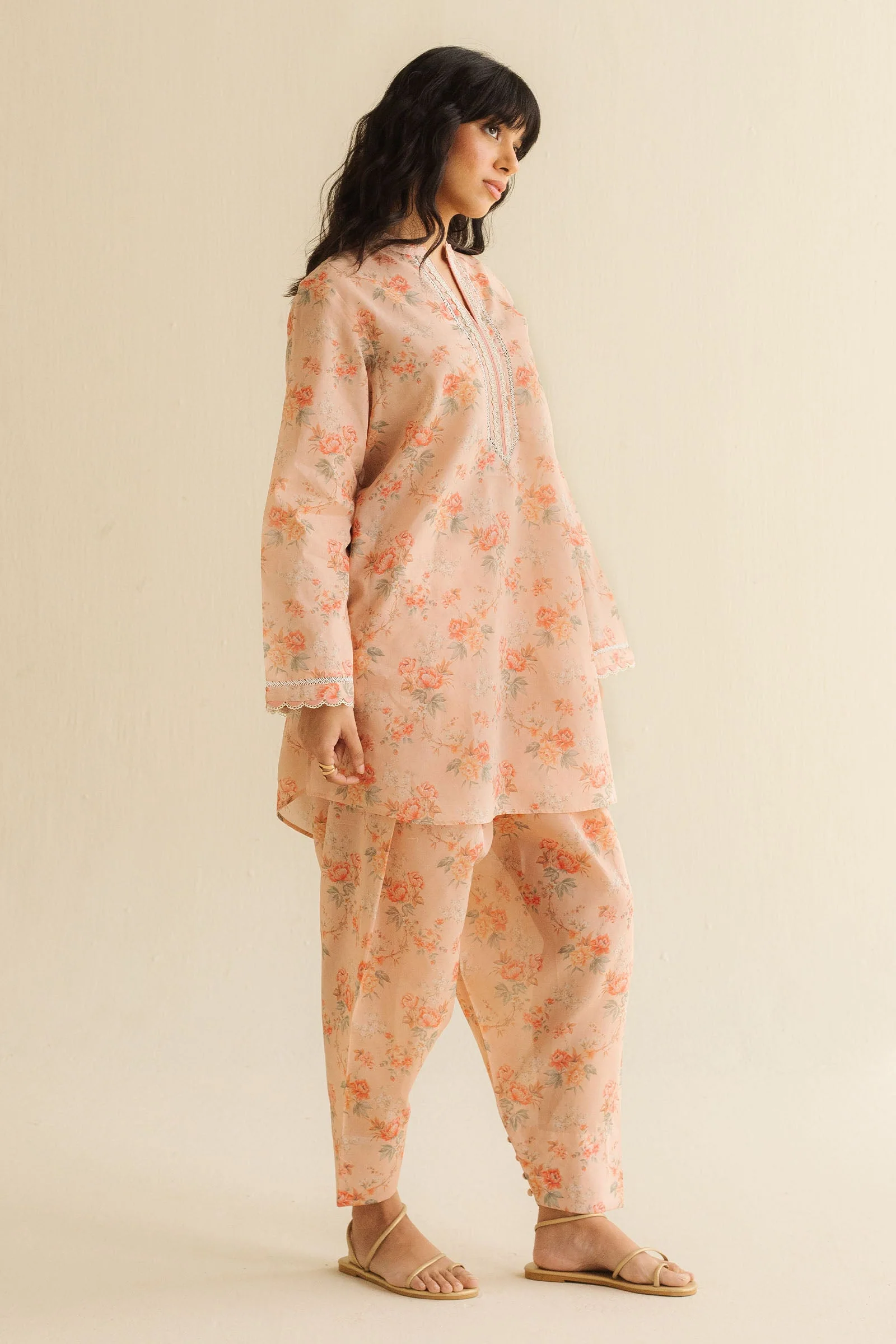 CR25B0438 - Image 3