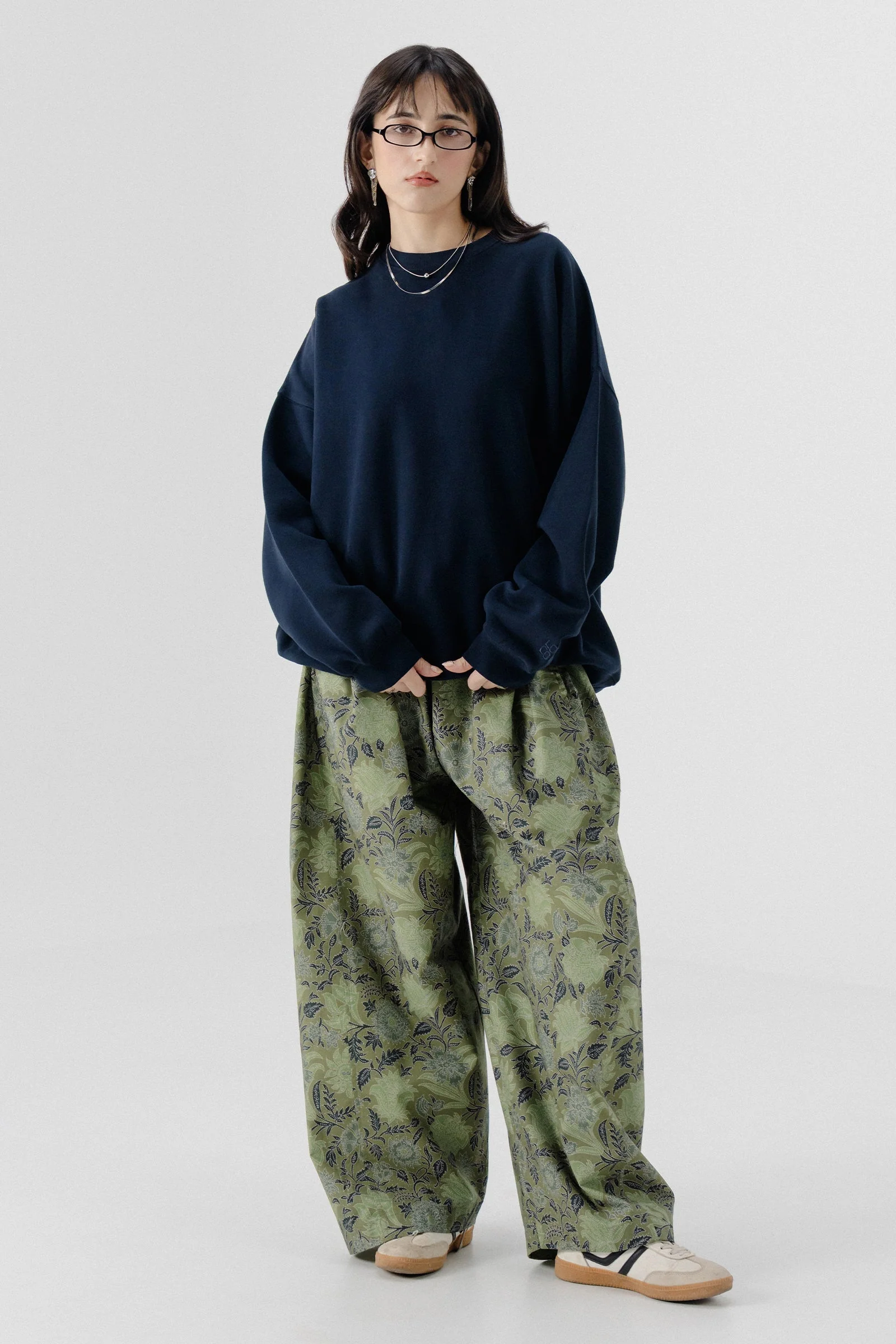 Soft Oversized SweatShirt - Navy - Image 4