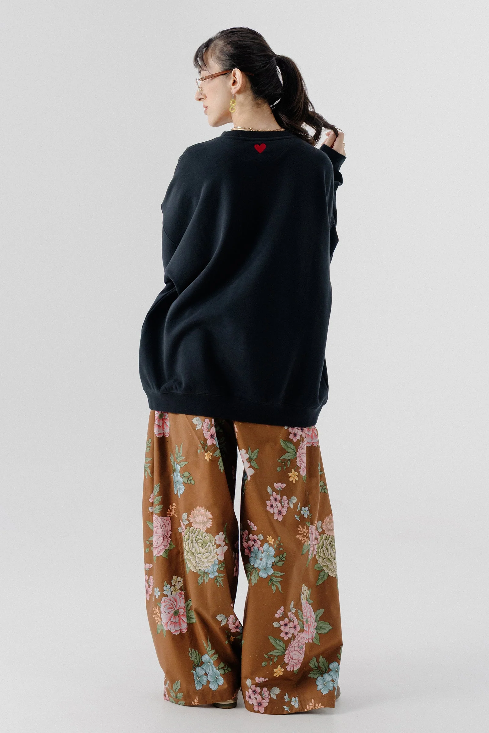 Soft Oversized SweatShirt - Black - Image 3