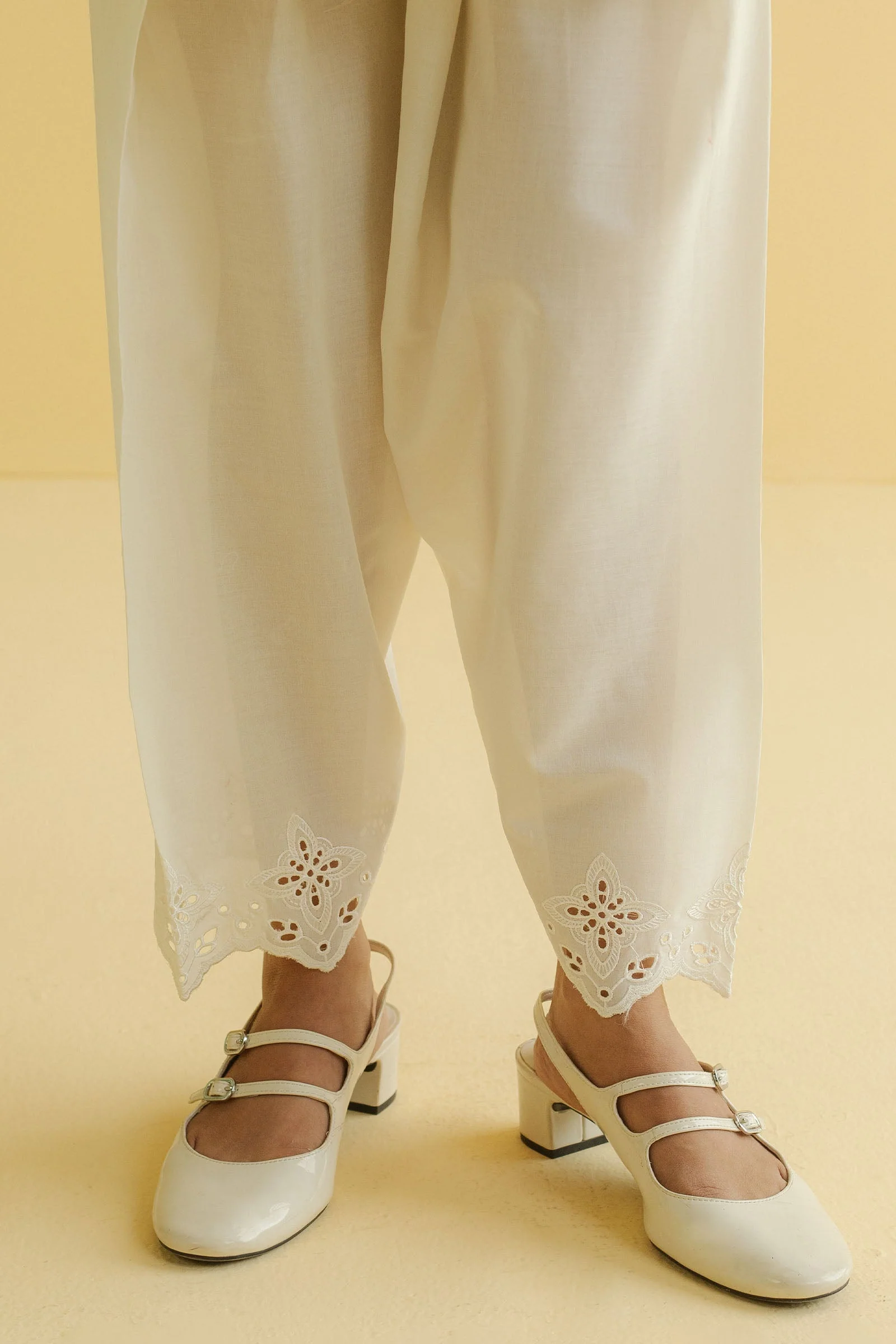 CR25C0556