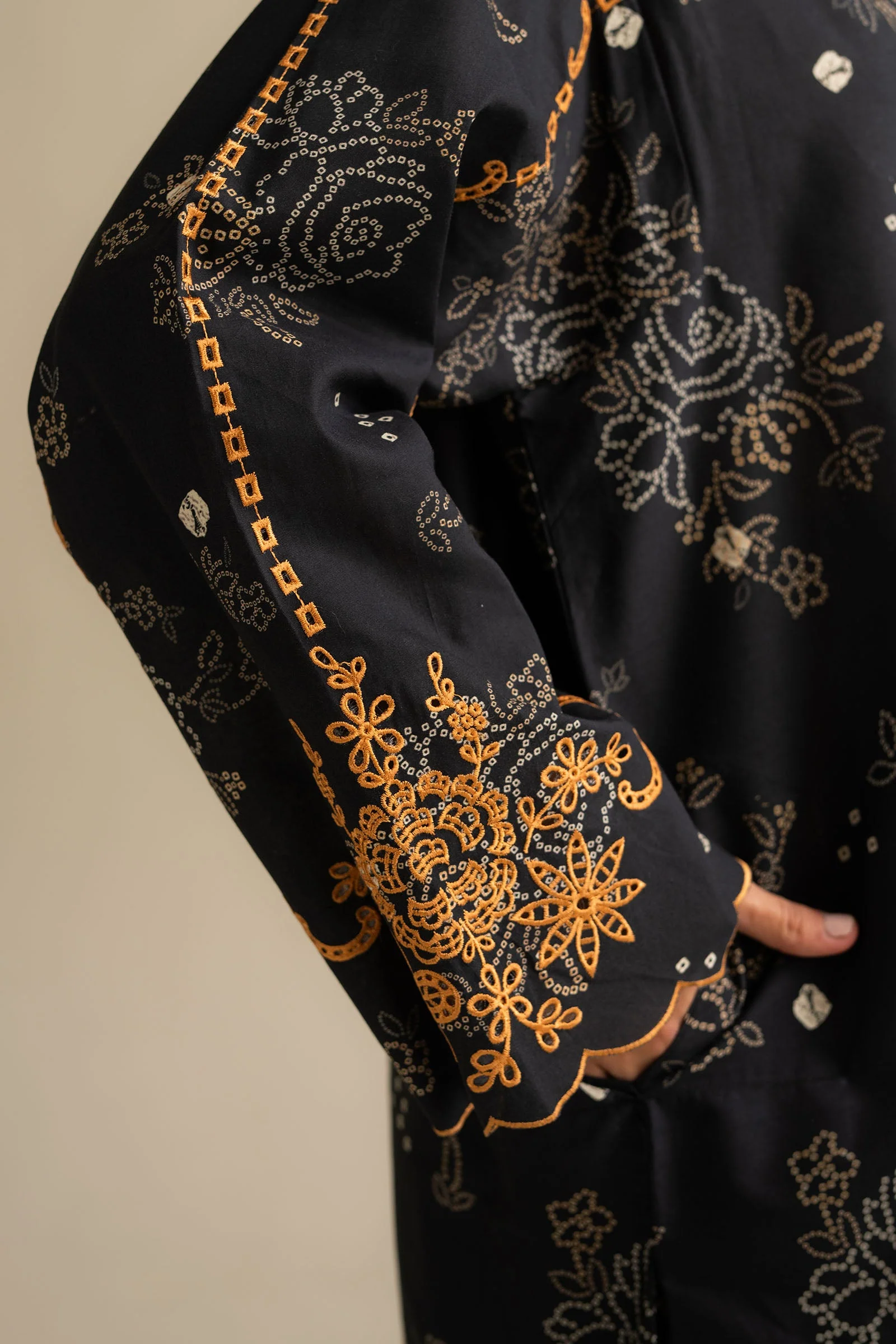 CR25C0766 - Image 4