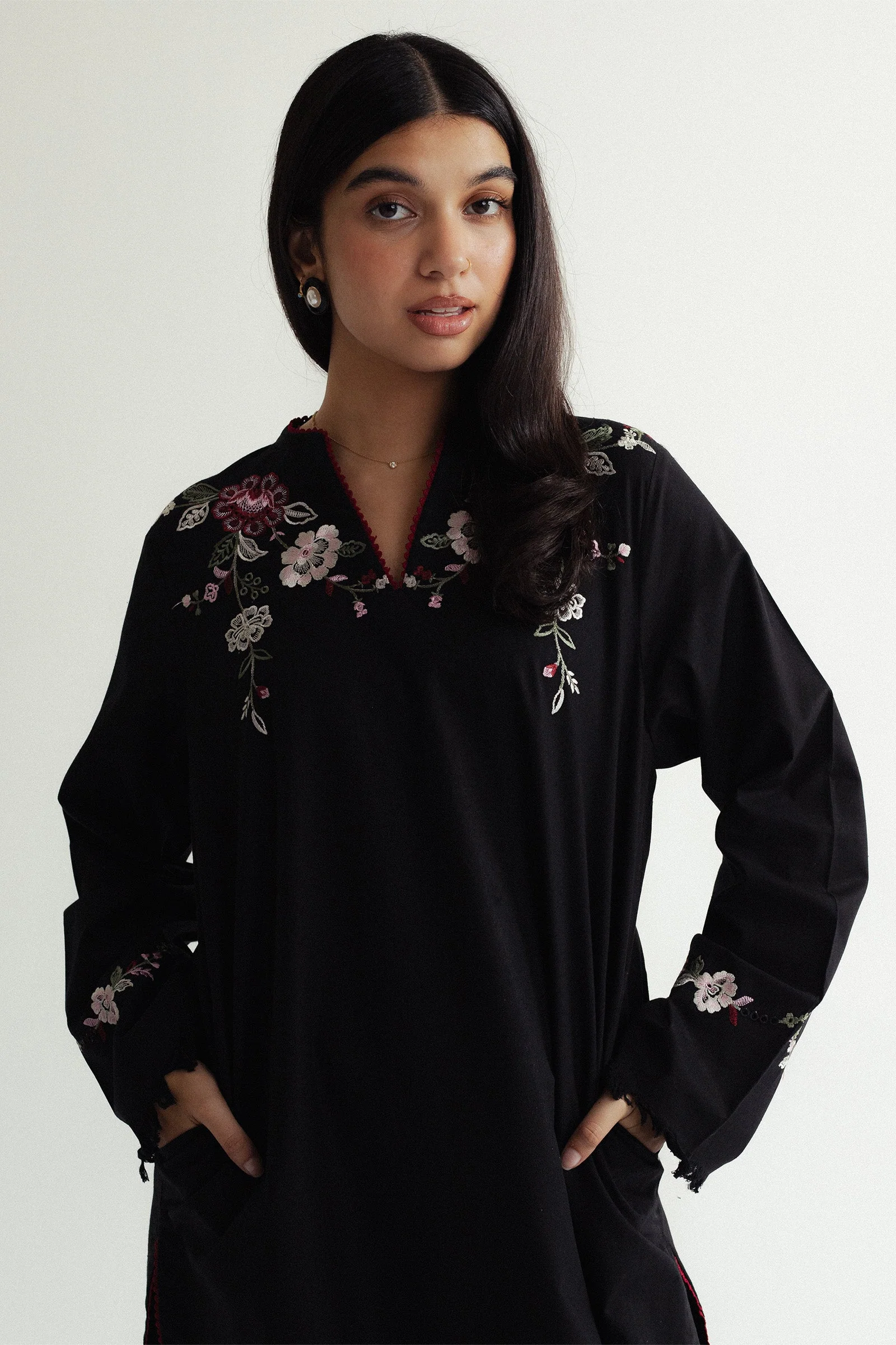 CR25C0983 - Image 4
