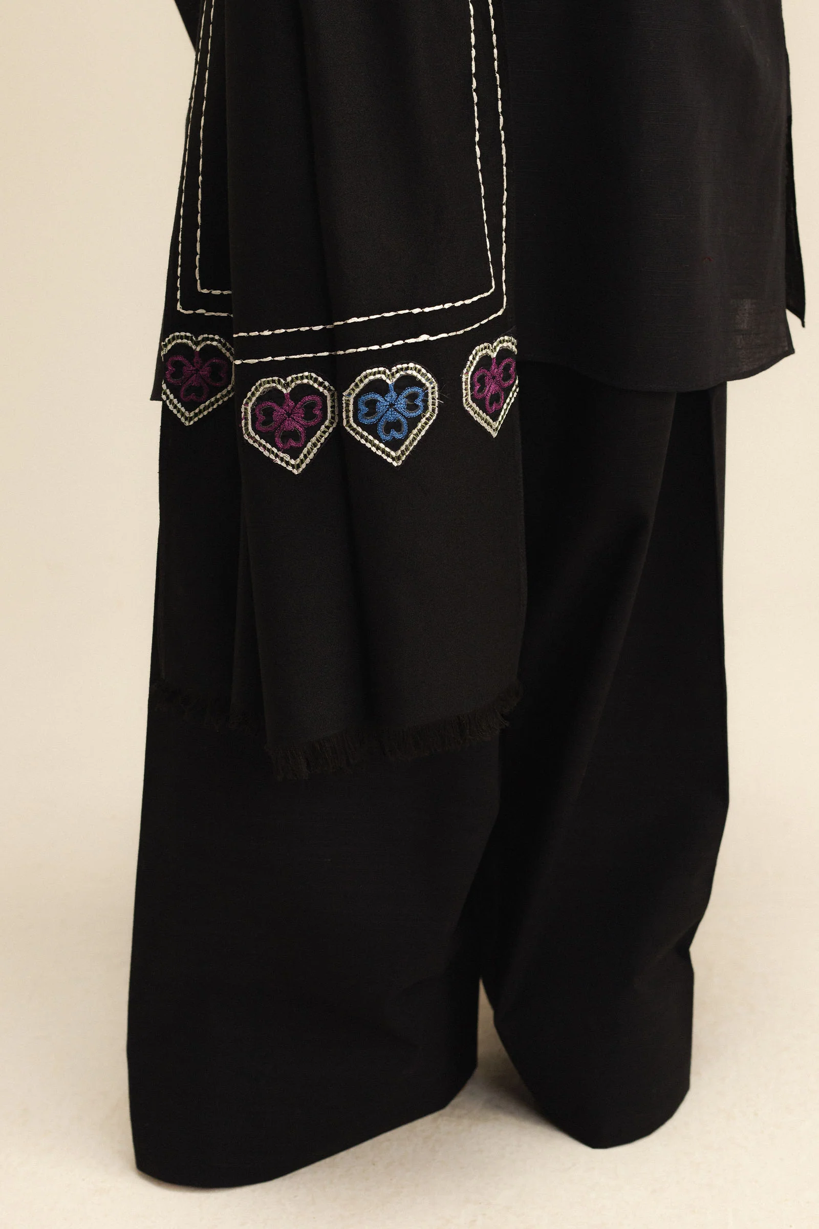 For the Plot (Shawl) - Image 2