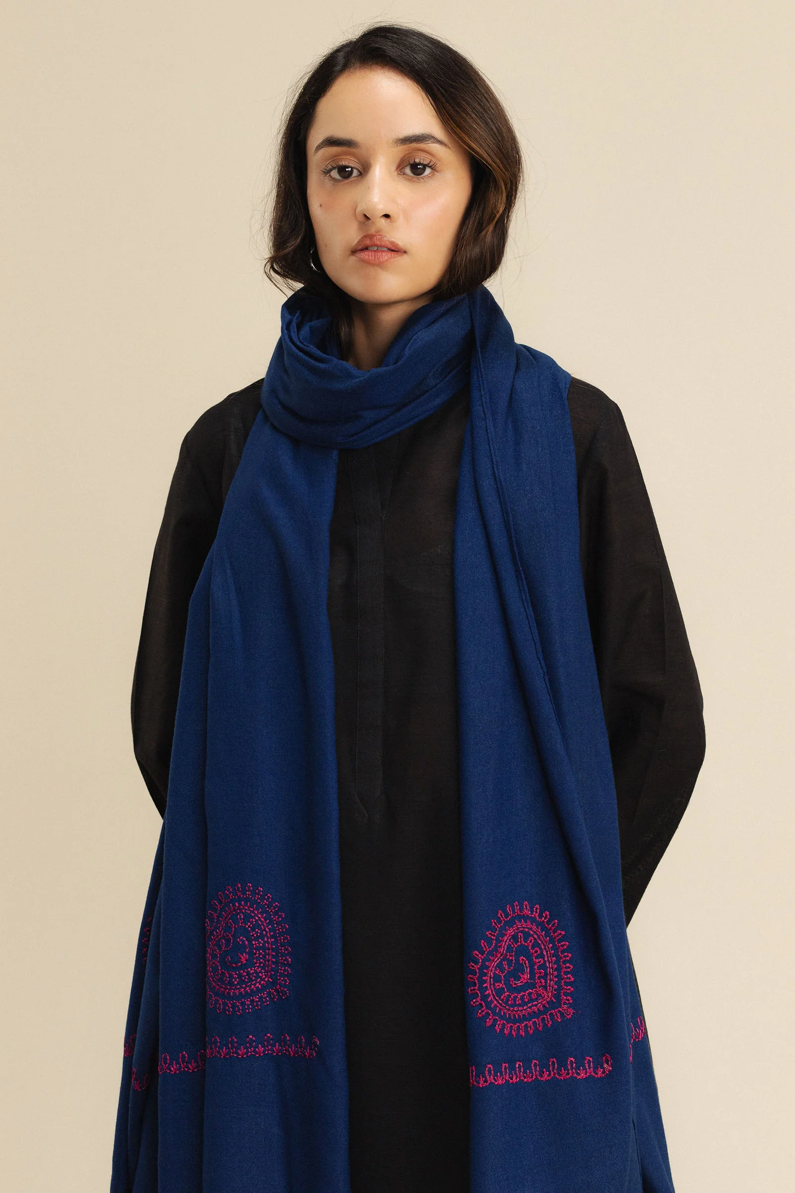 Heart Eyes (Shawl) - Image 3