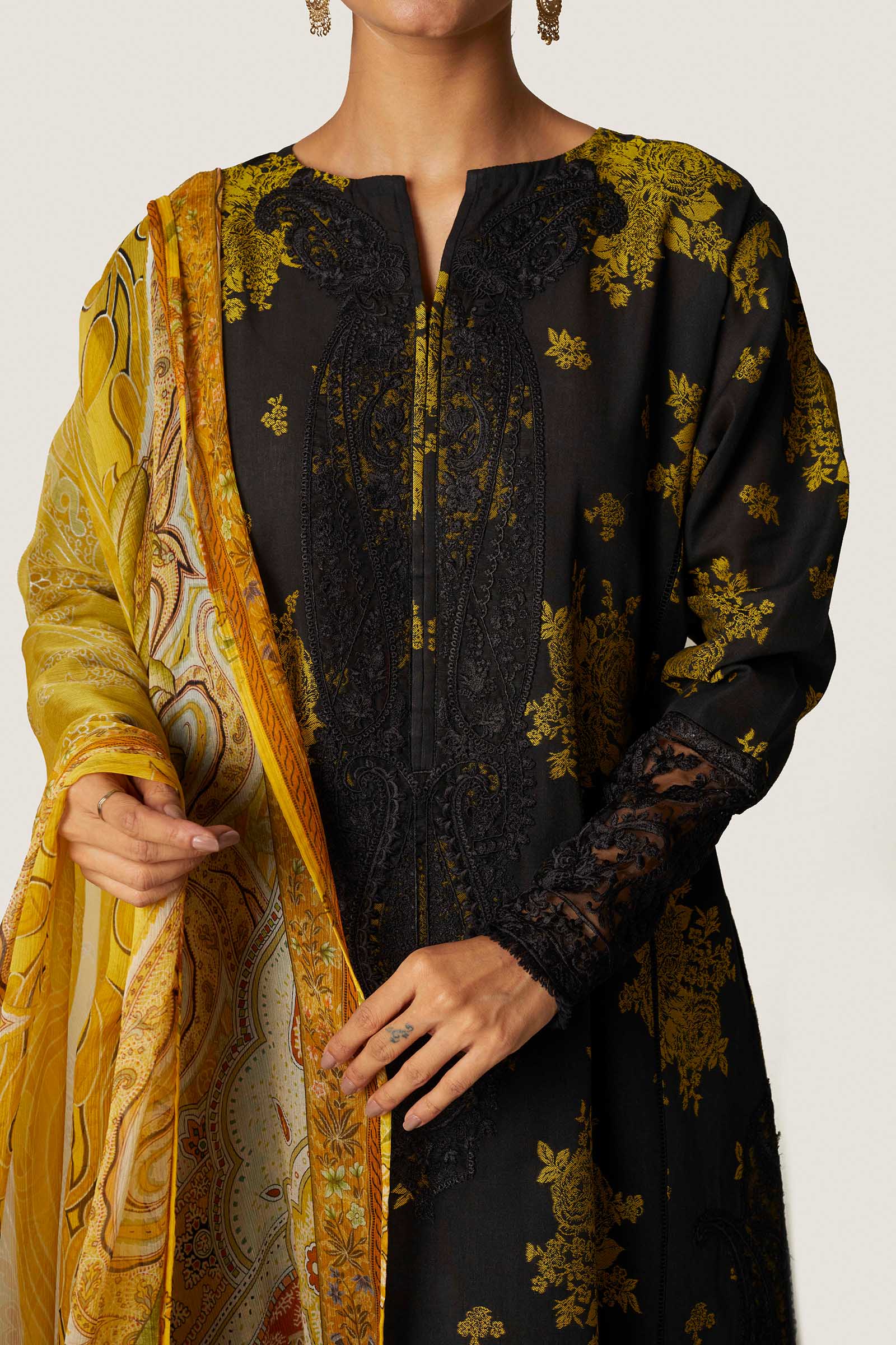 Stitched - Laila-B - Image 4