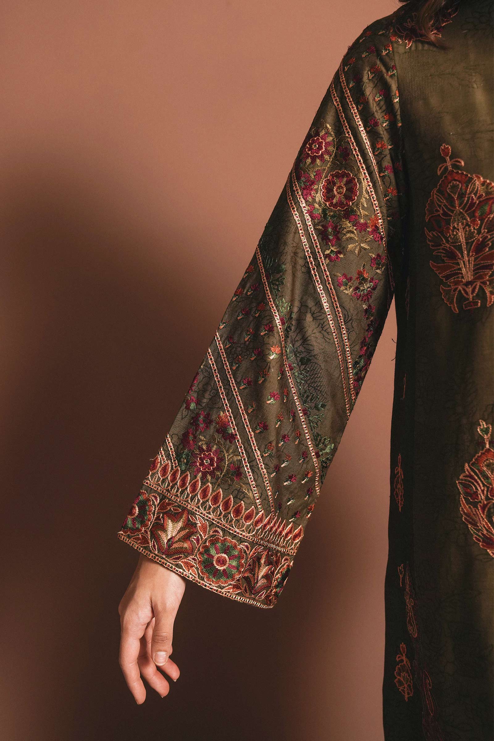 Stitched - Azra - Image 6