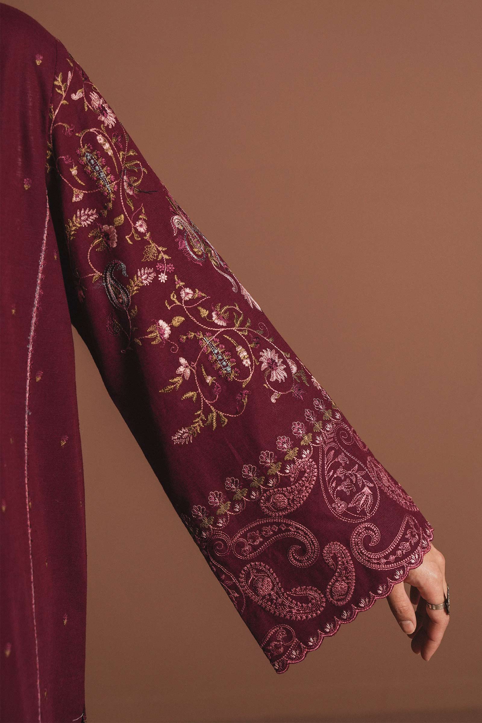 Stitched - Firasa - Image 6
