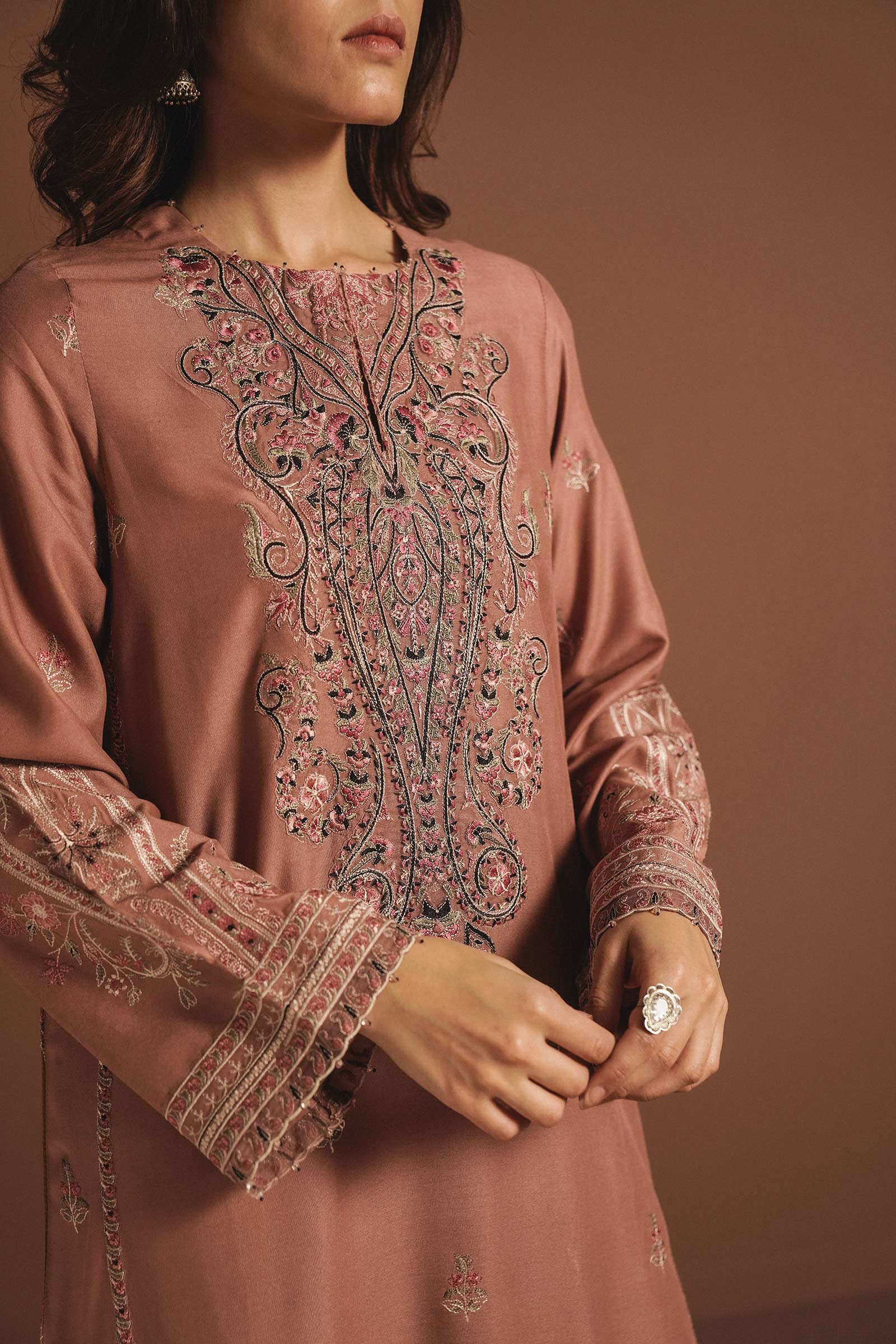 Stitched - Gul - Image 4