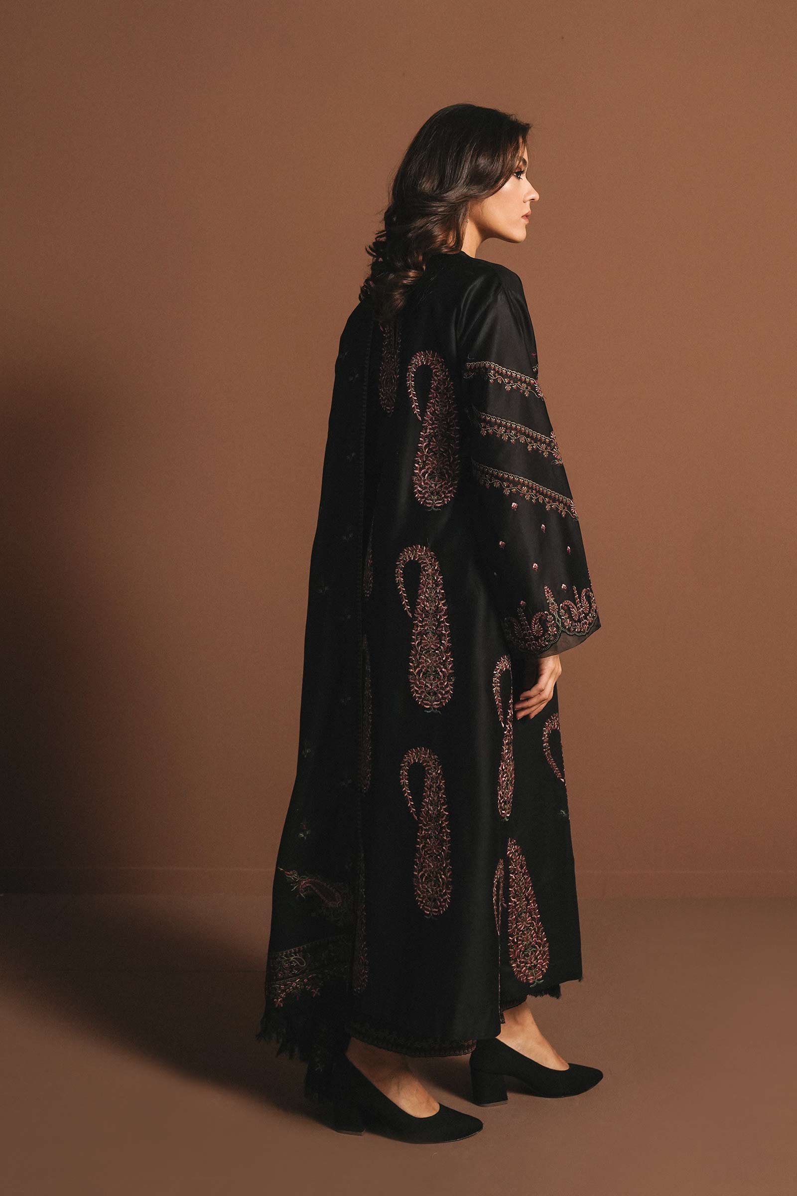 Stitched - Kiswa - Image 3