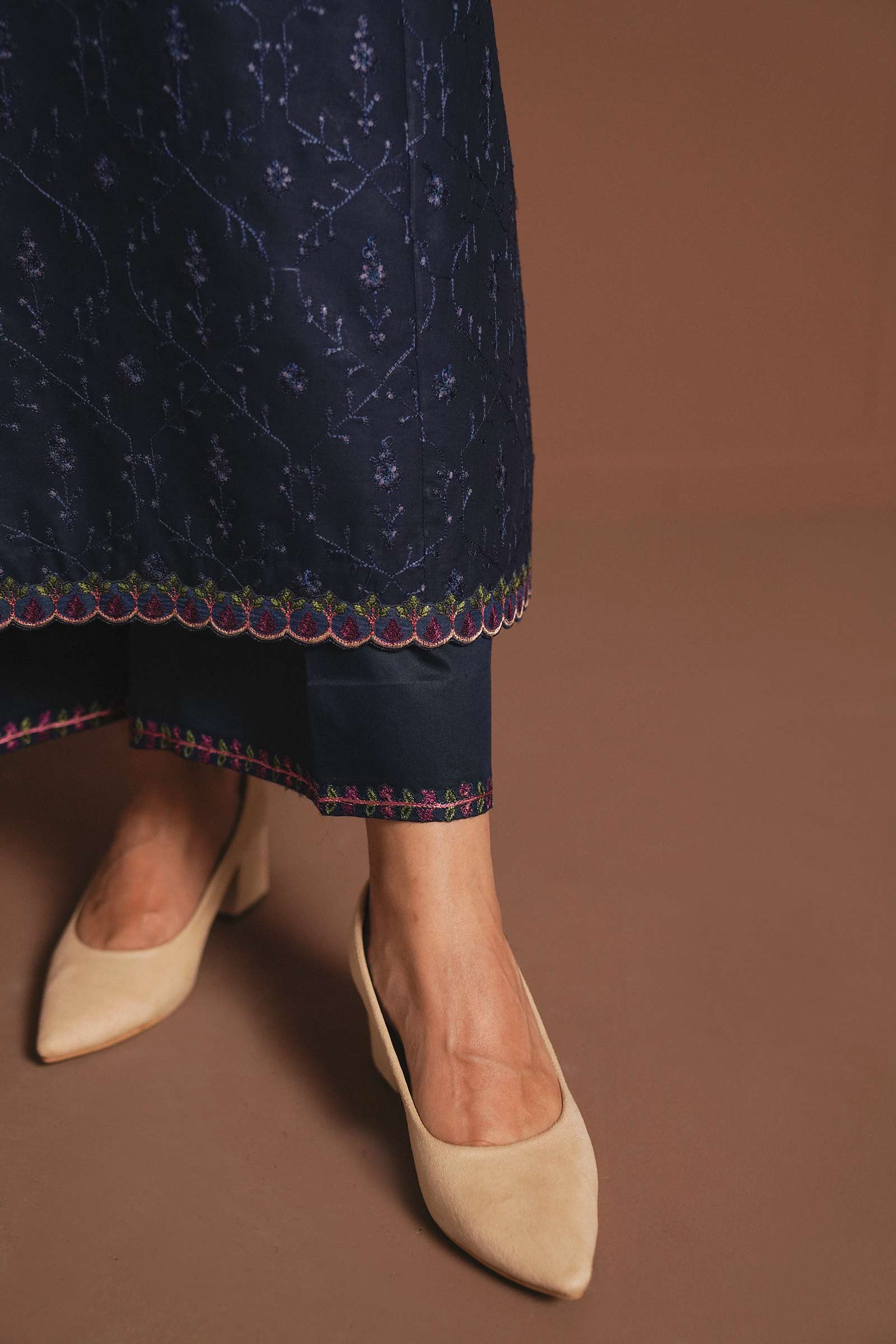 Stitched - Soha - Image 7